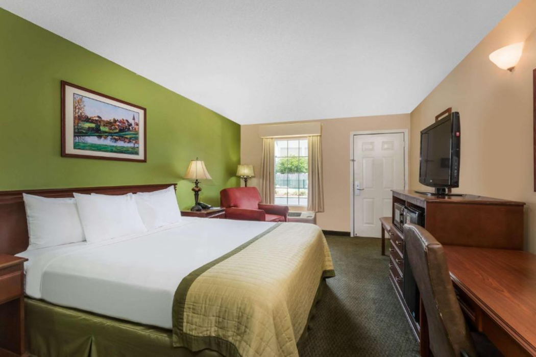 Baymont by Wyndham Waycross 10/20