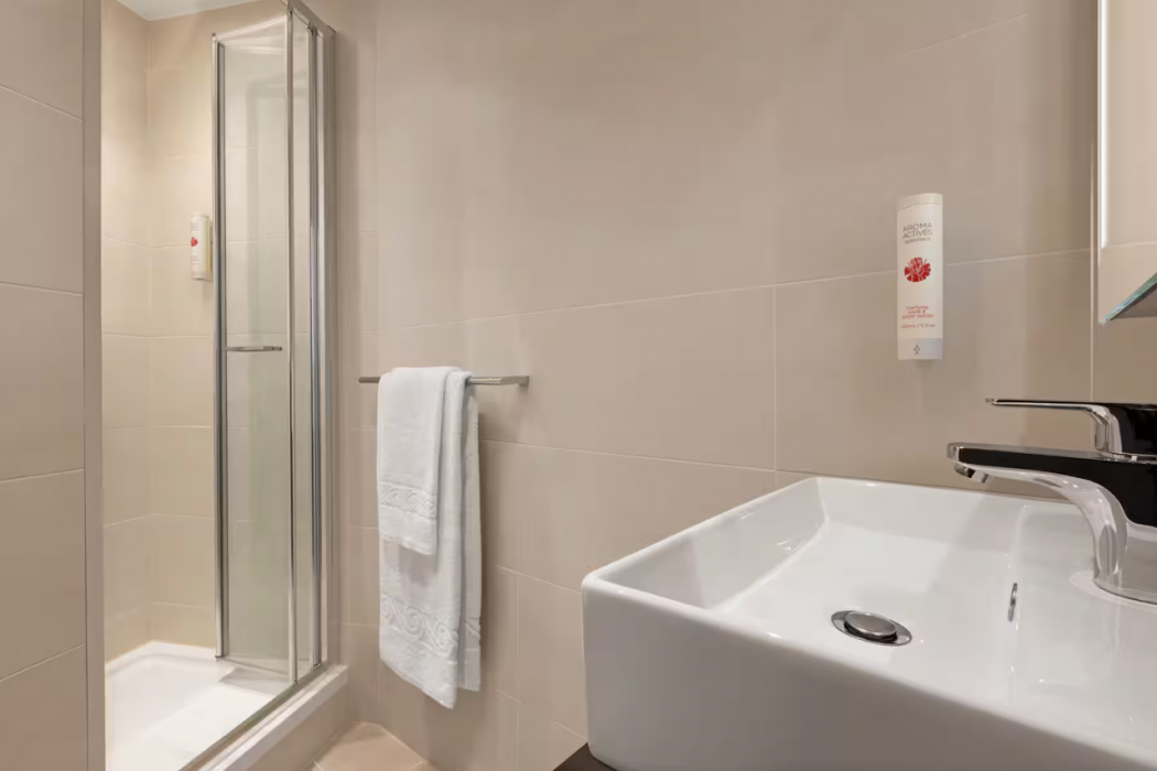 Ramada by Wyndham Cobham 12/47