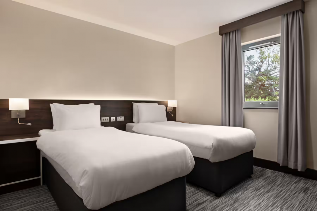 Ramada by Wyndham Cobham 11/47