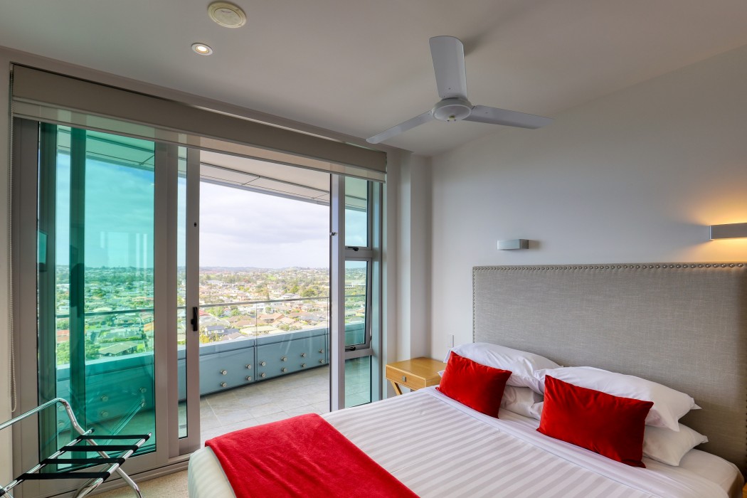 Marsden Suites Nautilus Orewa 10/59
