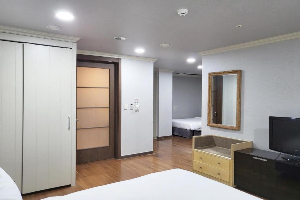 Ramada Hotel & Suites by Wyndham Seoul Namdaemun 17/61