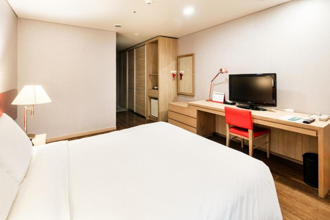 Ramada Hotel & Suites by Wyndham Seoul Namdaemun 15/61