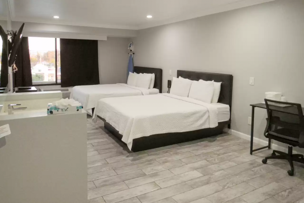 Capri Suites Anaheim, CA 10/21