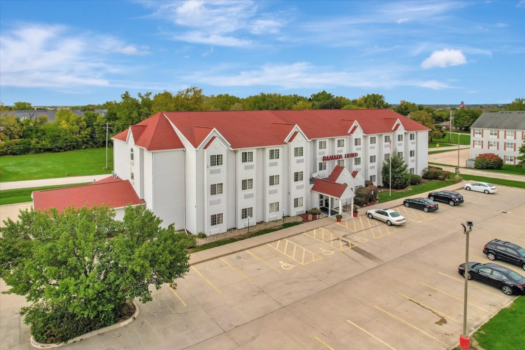 Ramada Limited Bloomington 1/30