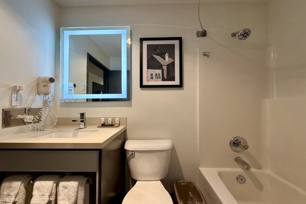 Ramada Limited Bloomington 28/30