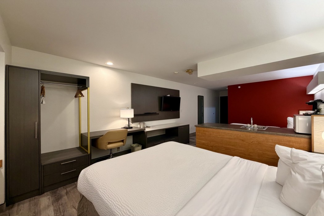 Ramada Limited Bloomington 21/30