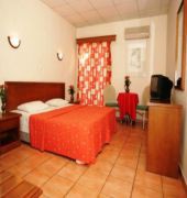 Metropole Hotel 10/55