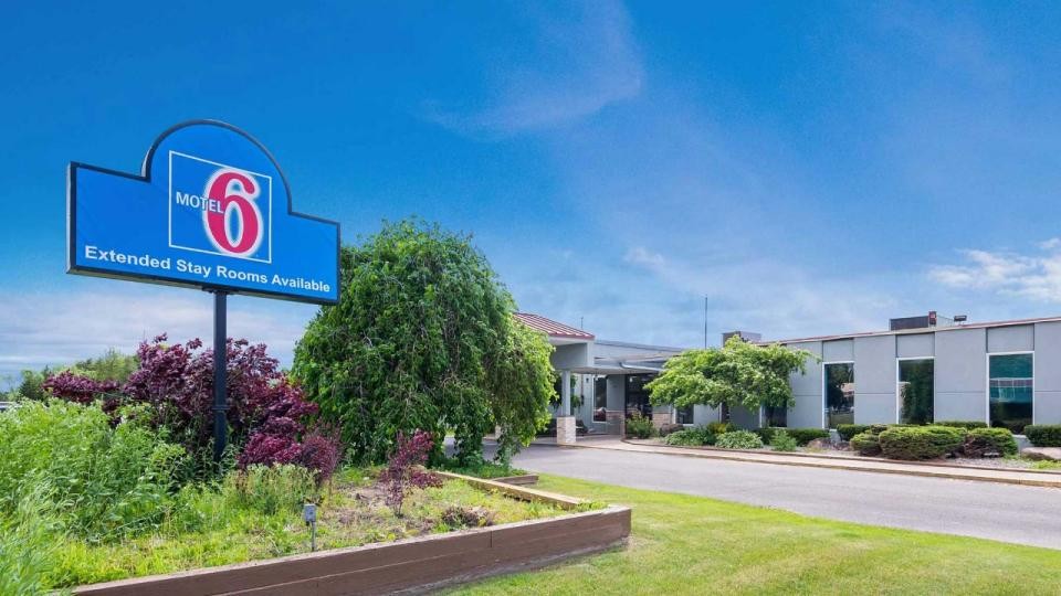 Motel6 Oriskany, NY 1/57
