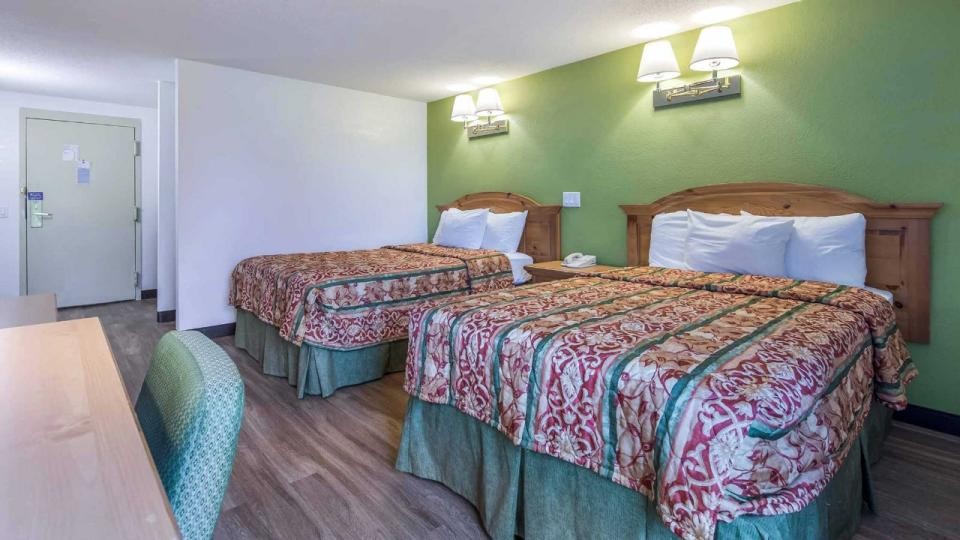 Motel6 Oriskany, NY 17/57