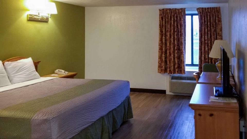 Motel6 Oriskany, NY 16/57