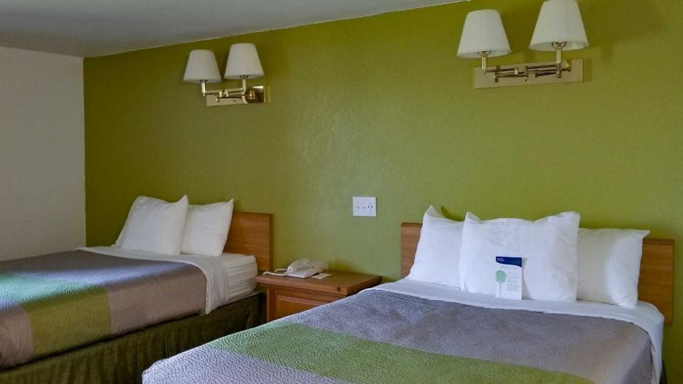 Motel6 Oriskany, NY 19/57