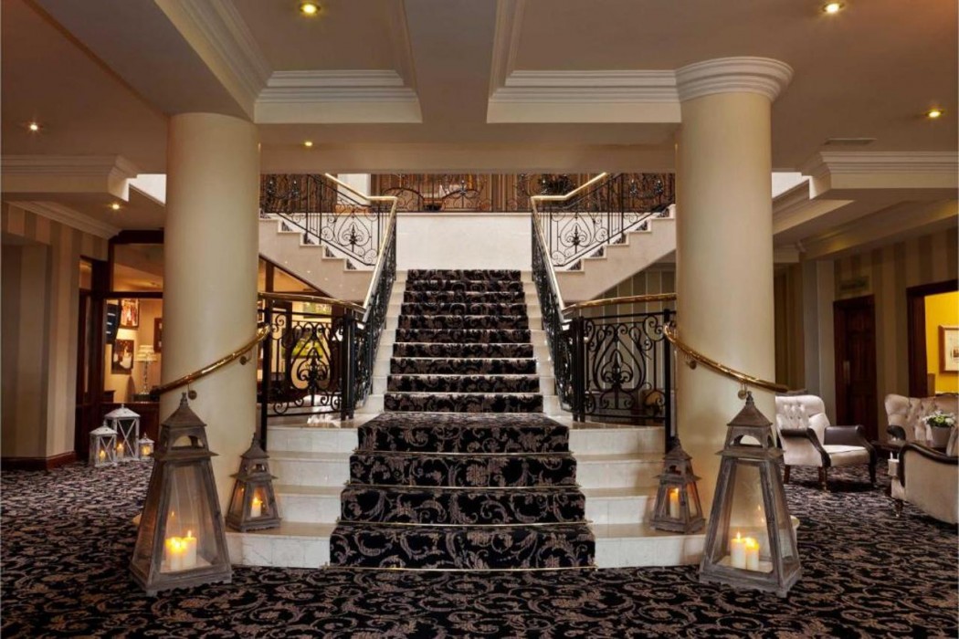 Ashdown Park Hotel 6/34