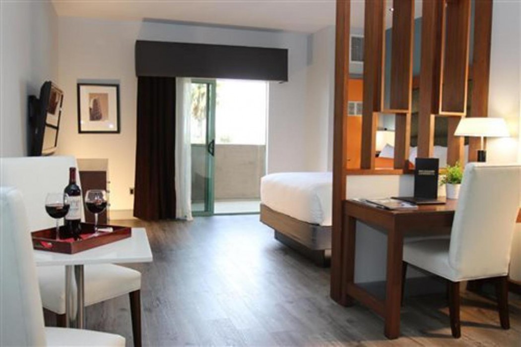 BLVD Hotel and Studios Universal-Hollywood, an Ascend Collection Hotel 19/75