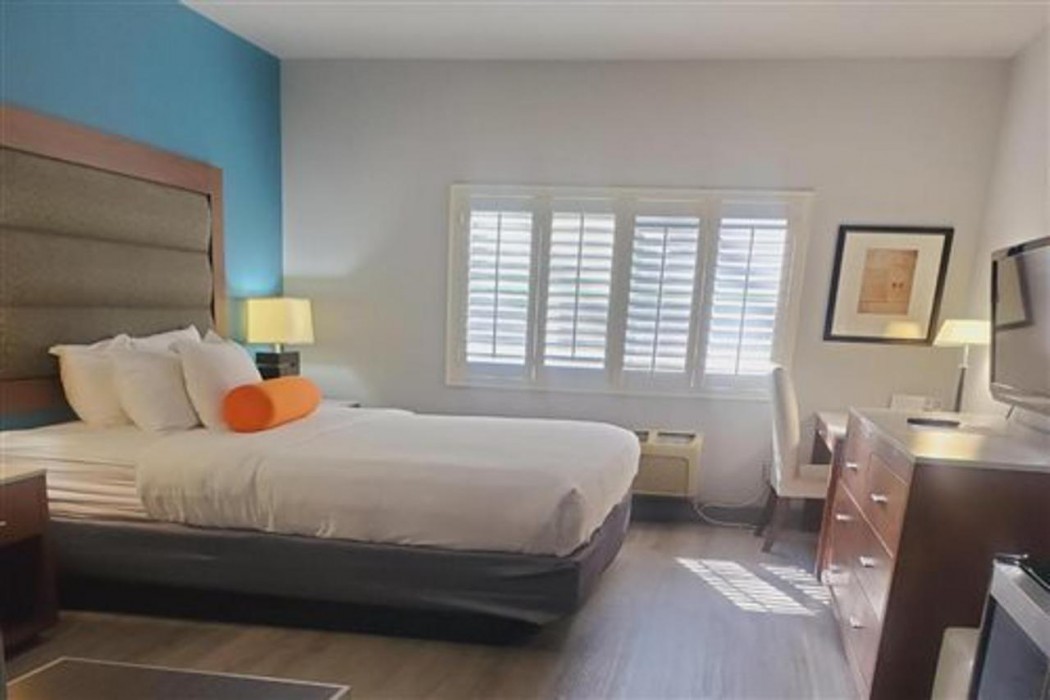 BLVD Hotel and Studios Universal-Hollywood, an Ascend Collection Hotel 35/75