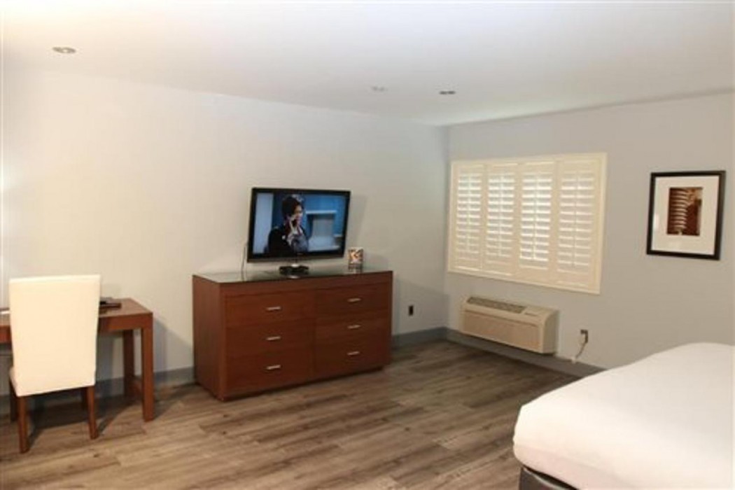 BLVD Hotel and Studios Universal-Hollywood, an Ascend Collection Hotel 39/75