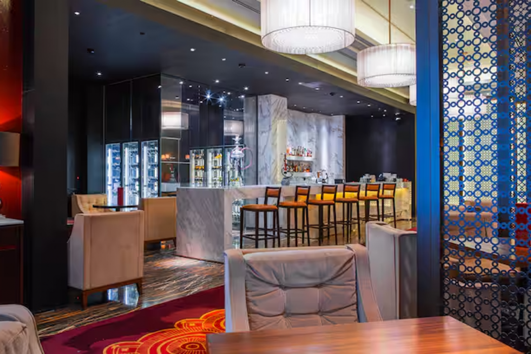 Hilton Kyiv 54/70