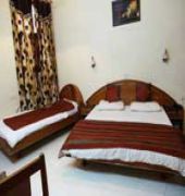 FabHotel KK Continental Albert Rd 33/42