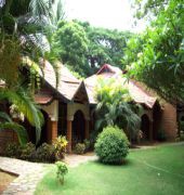 THE VILLAGE 1/10