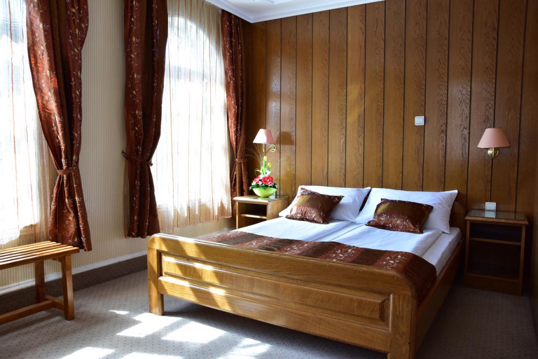 Hotel Lav 26/82