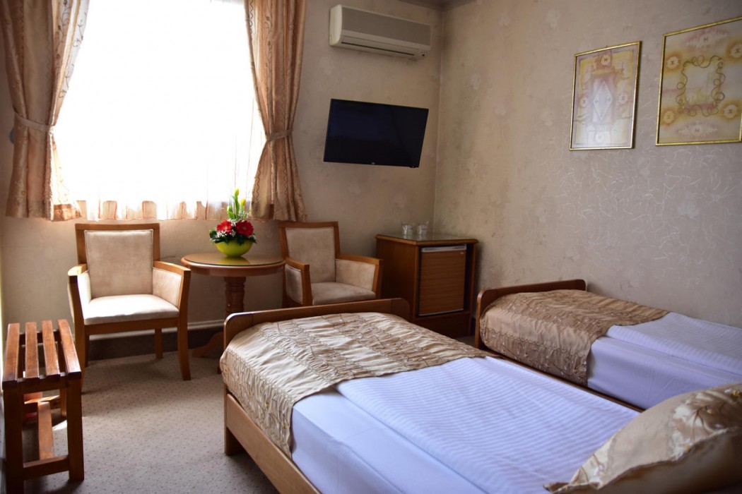 Hotel Lav 37/82