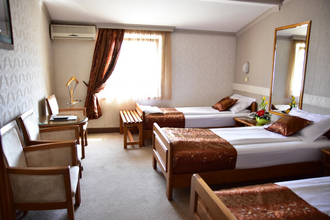 Hotel Lav 45/82