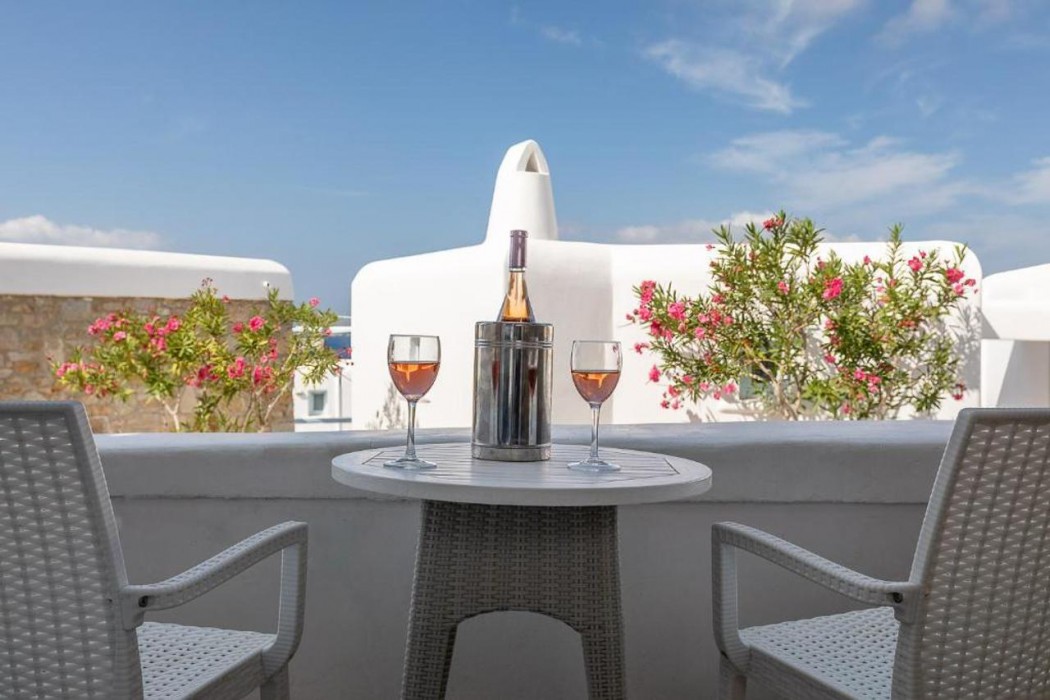 Saint John Hotel Villas and Spa 27/107
