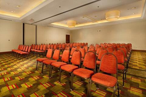 Drury Inn & Suites Orlando 22/60