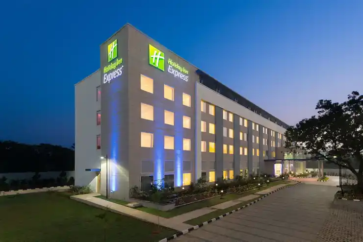 Fairfield By Marriott Chennai Mahindra World City 1/32