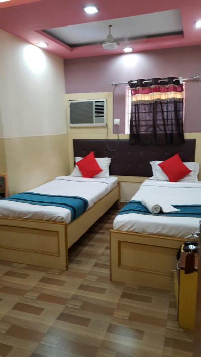HOTEL ROYAL GARDEN 8/40