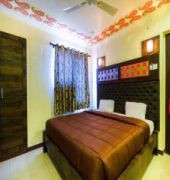 HOTEL SHALIMAR 12/43