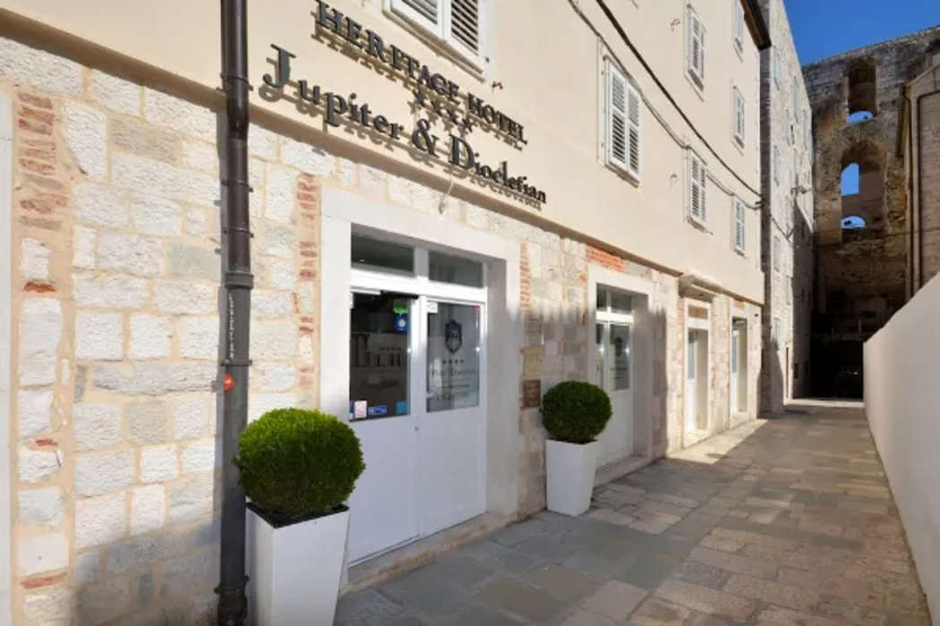 Jupiter Heritage Hotel 2/72