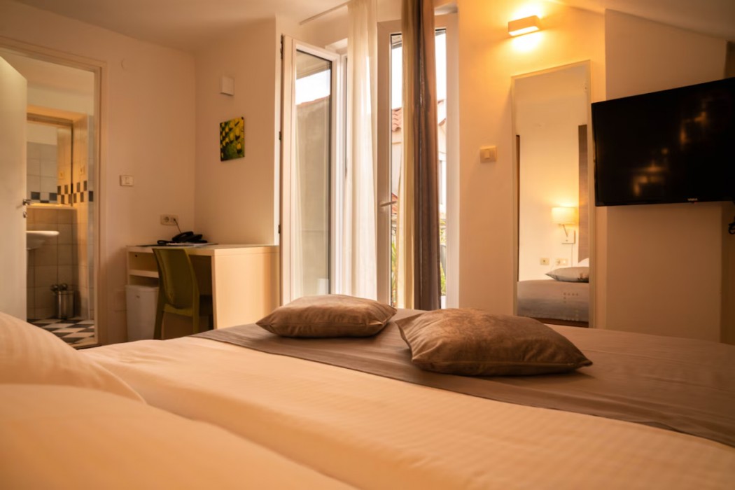 Slavija Culture Heritage Hotel 22/80