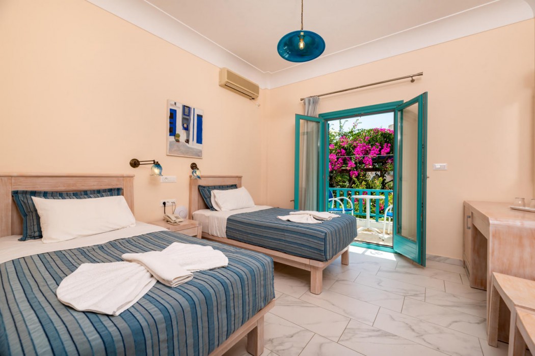 ANDREAS HOTEL 12/44