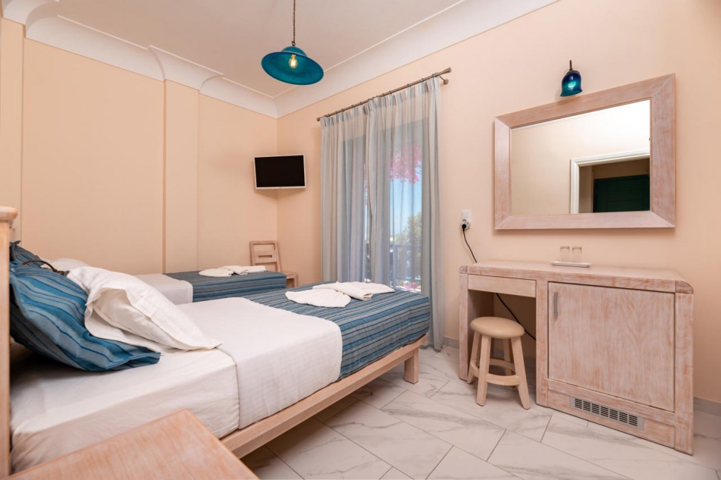 ANDREAS HOTEL 7/44
