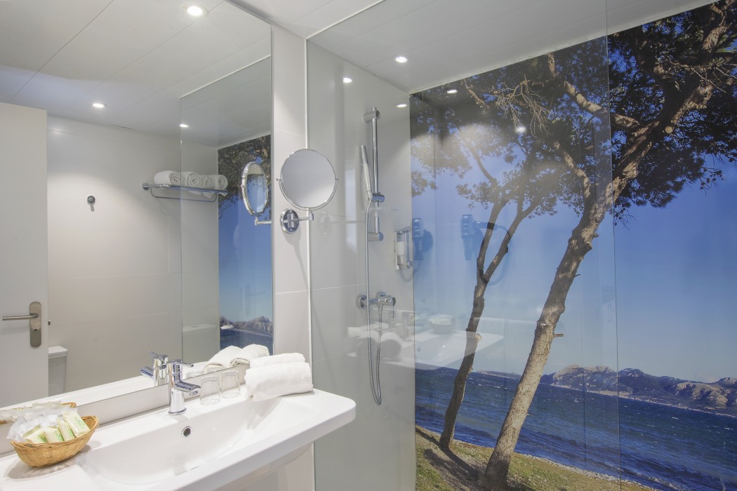 WHALA BEACH 7/93
