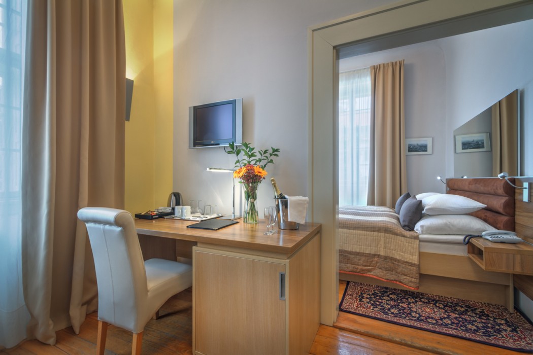 Monastery Hotel 24/89