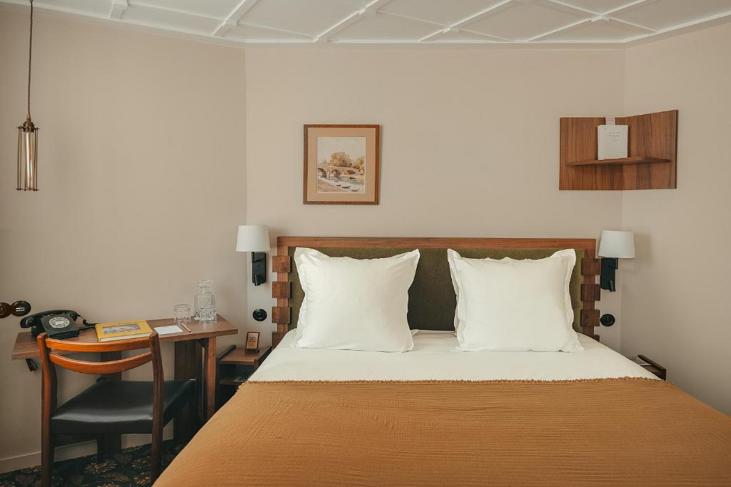 Hotel du Savoir 12/63