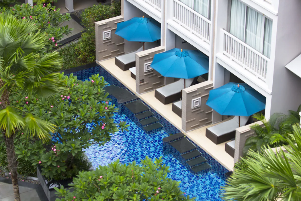 Swimming pool-spa