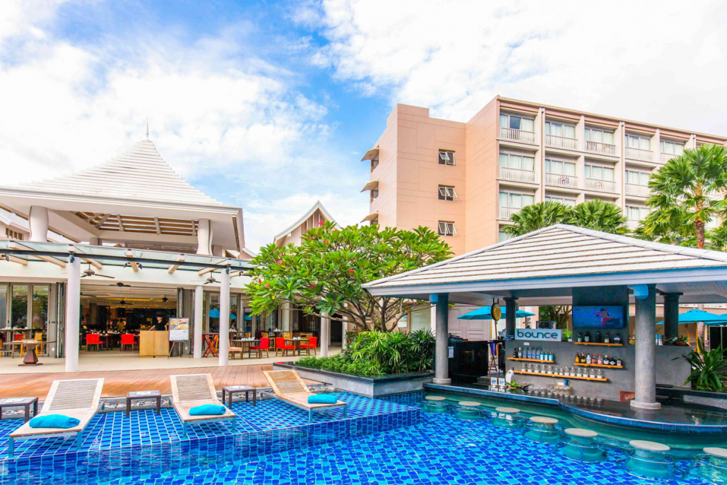 Swimming pool-spa