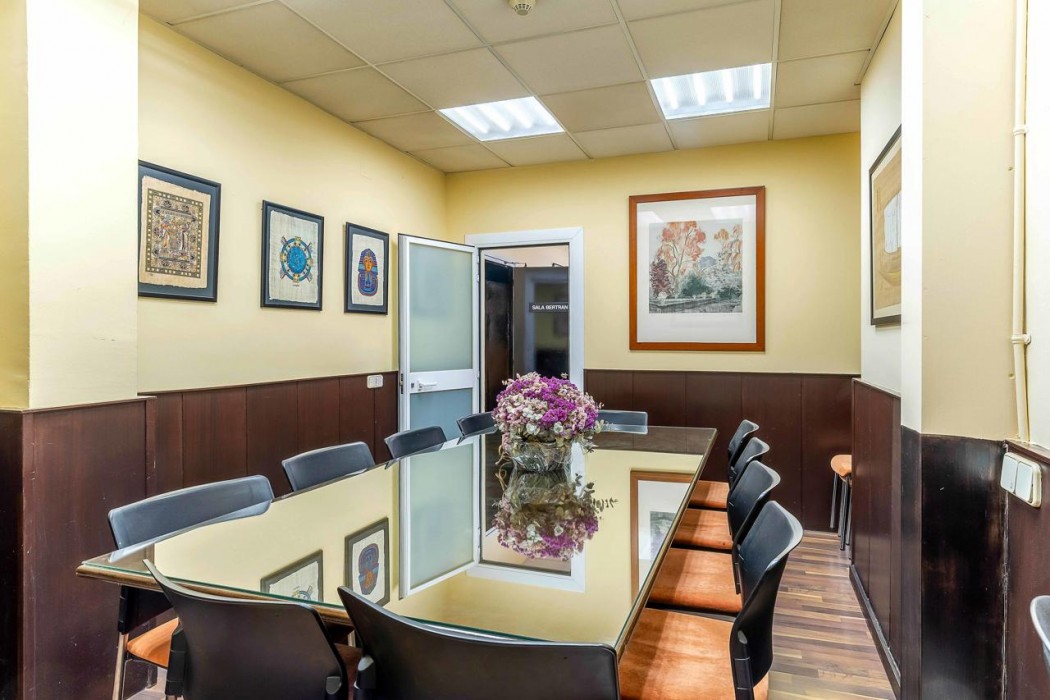 Aparthotel Bertran 61/109