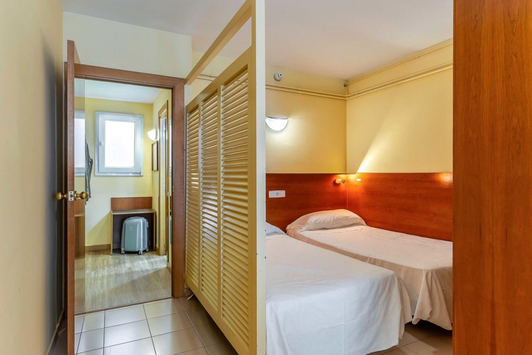 Aparthotel Bertran 18/109