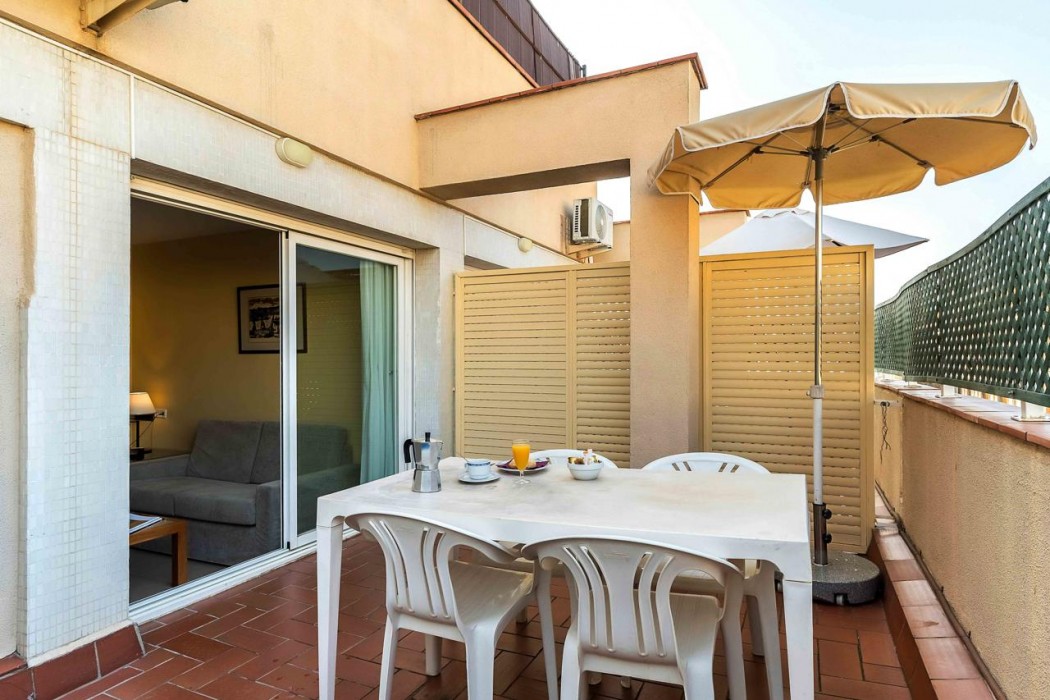 Aparthotel Bertran 48/109
