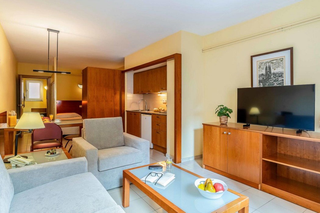 Aparthotel Bertran 28/109