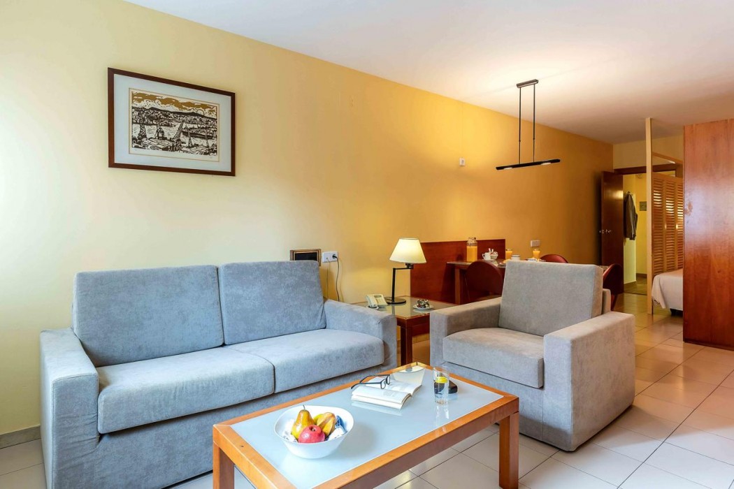 Aparthotel Bertran 41/109