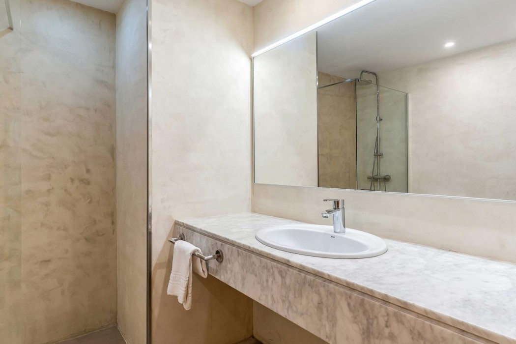 Aparthotel Bertran 56/109