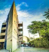 Discover comfort and modern living at Residence Le Corniole, just steps from Arezzo's historic center, offering stunning views and top-notch amenities.